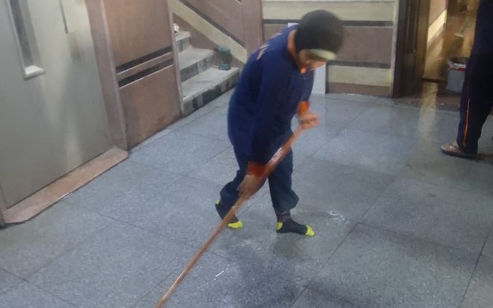 كم تكلفة عقد نظافة الشركات في مصر؟ العوامل التي تحدد السعر